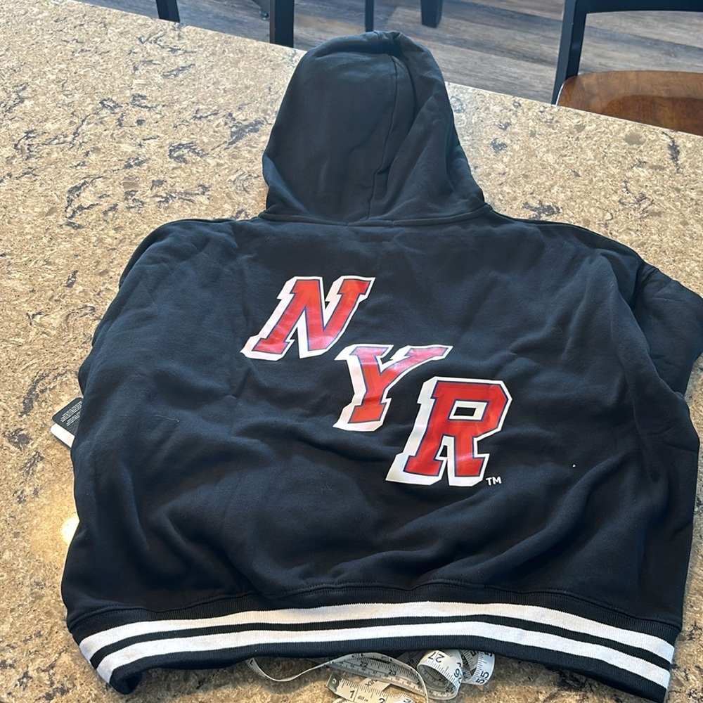 New York Rangers Sweatshirt - Picture 5 of 10